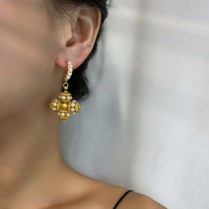 PEARL CROSS ΣΚΟΥΛΑΡΙΚΙΑ ΟΡΕΙΧΑΛΚΟΥ BESCE0207