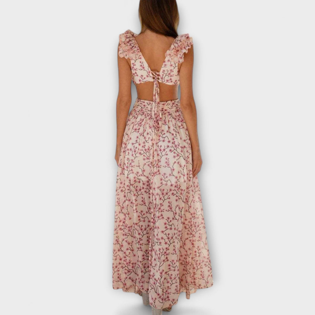 Elin ™ ｜ Maxi šaty s volánmi a detailmi s výrezmi