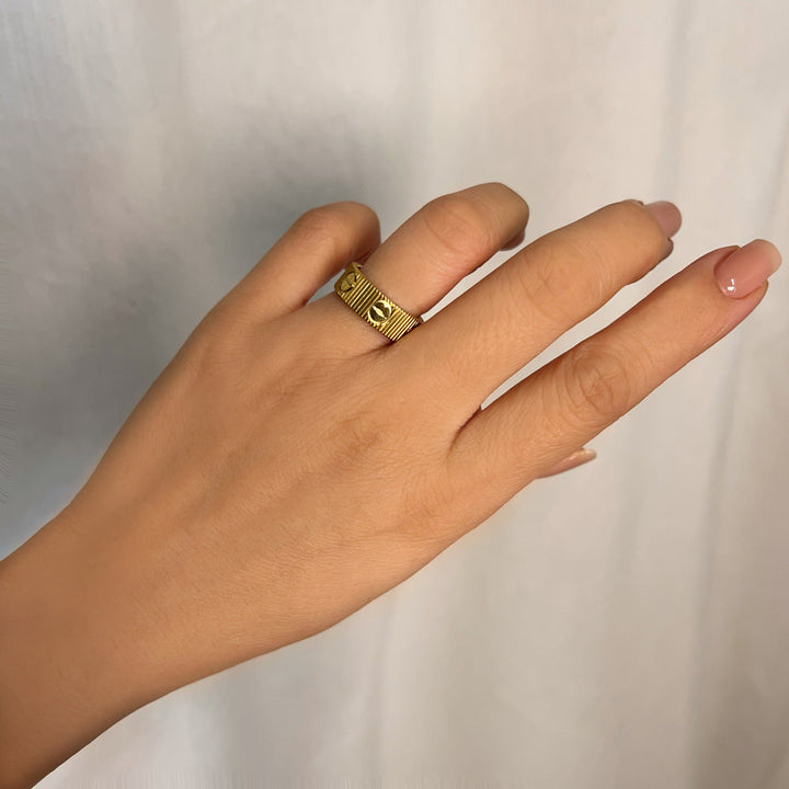 ΑΤΣΑΛΙΝΟ ΔΑΧΤΥΛΙΔΙ BESCR0200