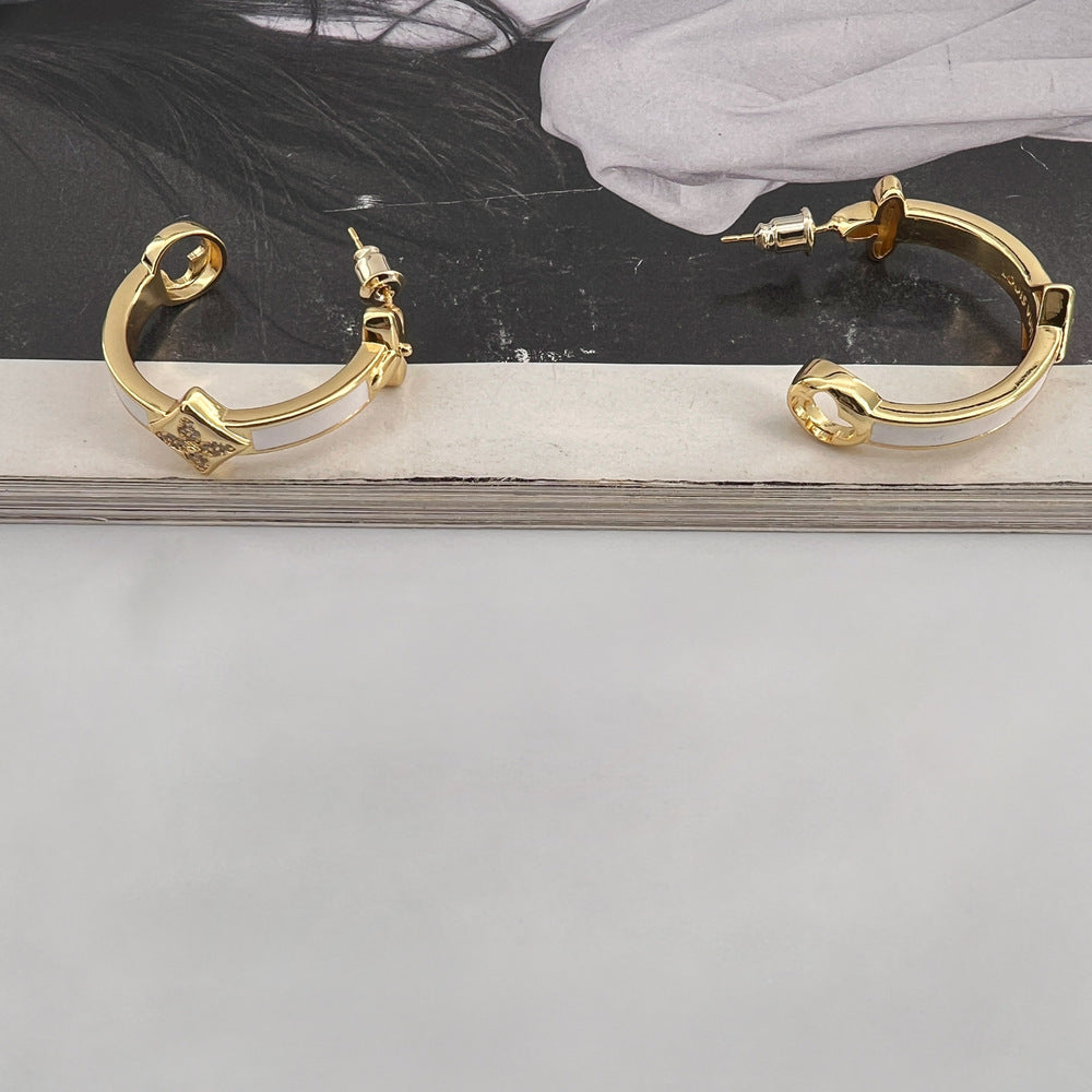 ΑΤΣΑΛΙΝΑ ΣΚΟΥΛΑΡΙΚΙΑ BESCE1132