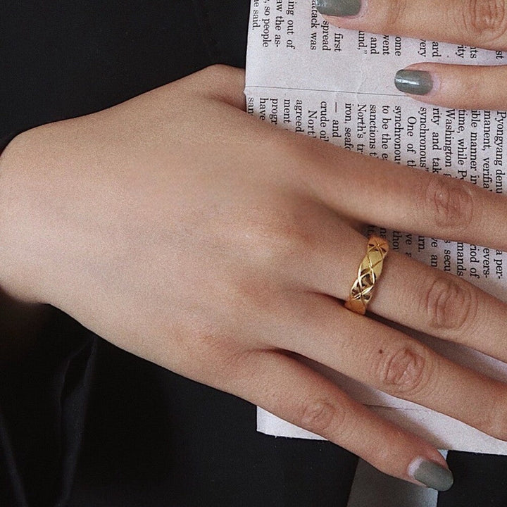 ΑΤΣΑΛΙΝΟ ΔΑΧΤΥΛΙΔΙ BESCR0089